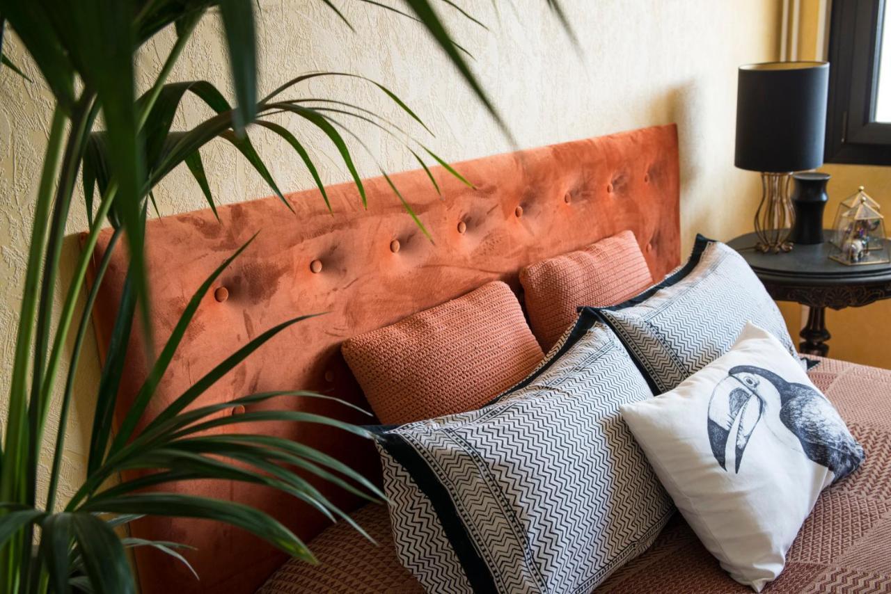 Chambre Avec Vue Domessin ภายนอก รูปภาพ